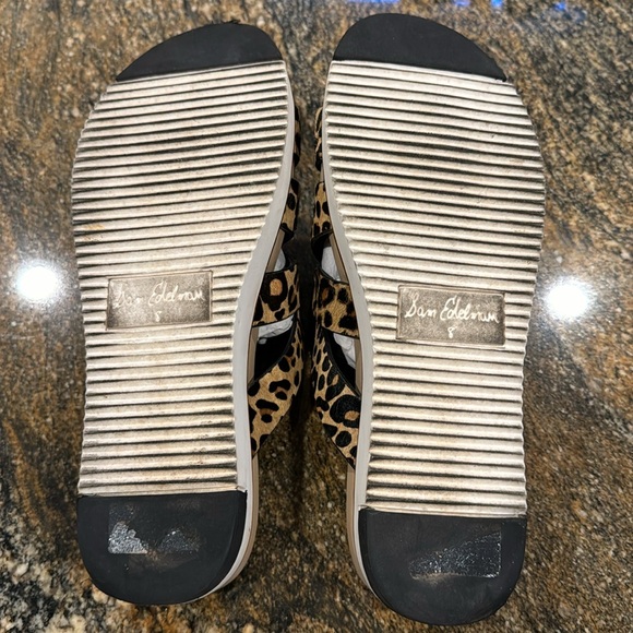 Sam Edelman Woman's size 8 leopard print 1.5" heel, straps are faux leopard skin - Picture 5 of 6